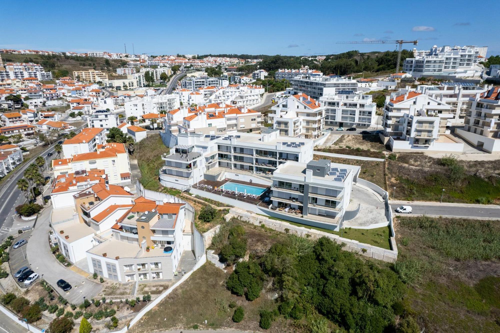 Panoramic Views - Terrace, Sea Views & Pool Apartment Nazaré Exterior photo