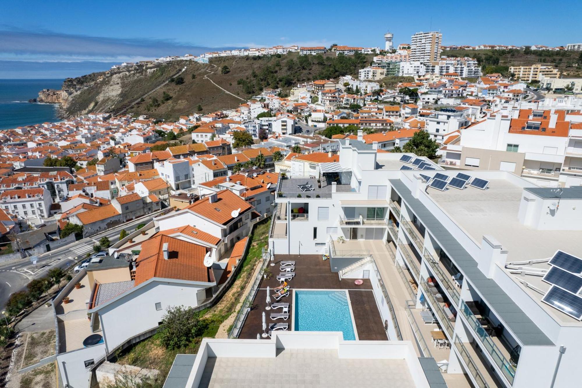 Panoramic Views - Terrace, Sea Views & Pool Apartment Nazaré Exterior photo