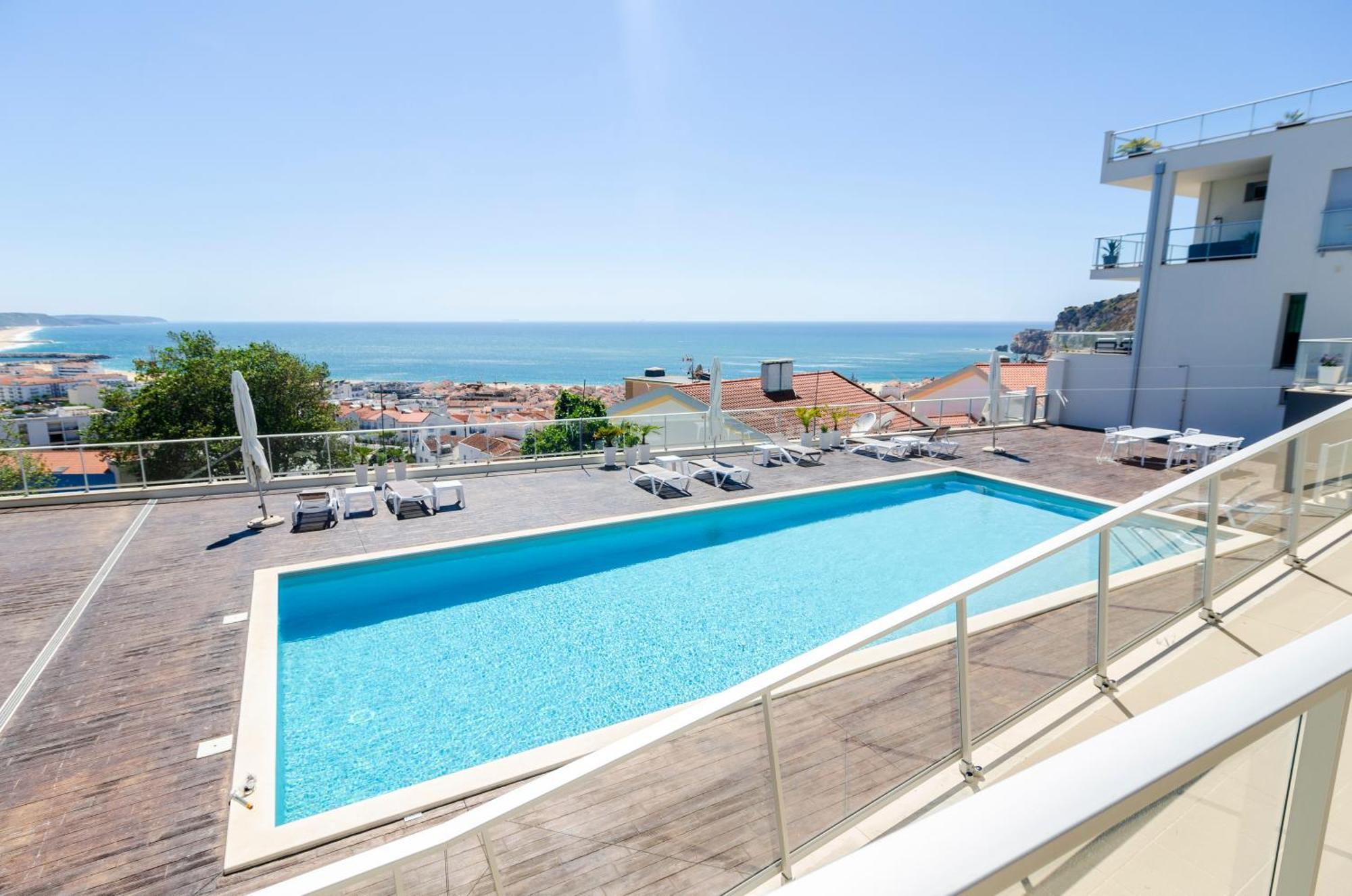 Panoramic Views - Terrace, Sea Views & Pool Apartment Nazaré Exterior photo