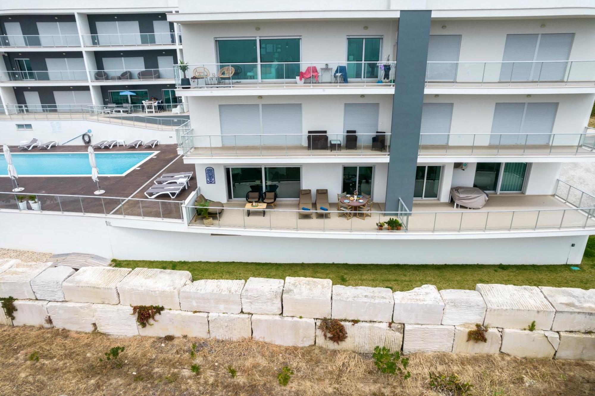 Panoramic Views - Terrace, Sea Views & Pool Apartment Nazaré Room photo