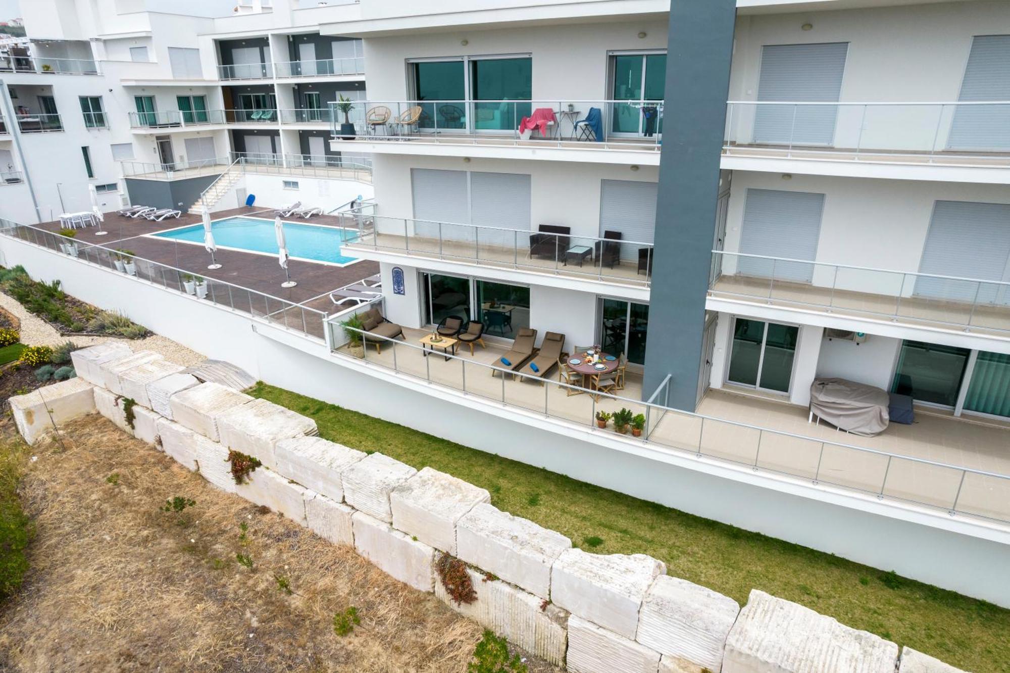 Panoramic Views - Terrace, Sea Views & Pool Apartment Nazaré Room photo