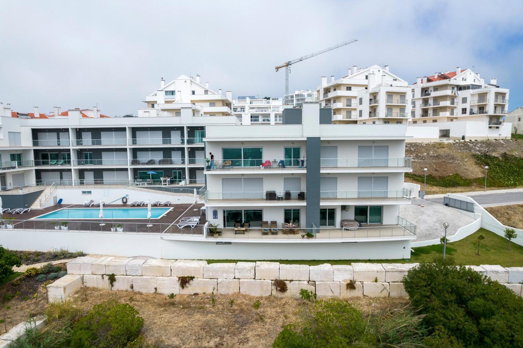 Panoramic Views - Terrace, Sea Views & Pool Apartment Nazaré Room photo